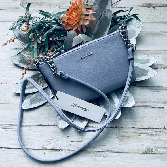 Calvin Klein Crossbody - Picture 1 of 8